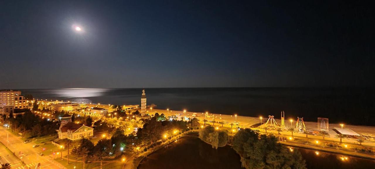 E&S Apartment - Sunset&Sea View Batumi Exterior foto