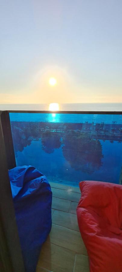 E&S Apartment - Sunset&Sea View Batumi Exterior foto