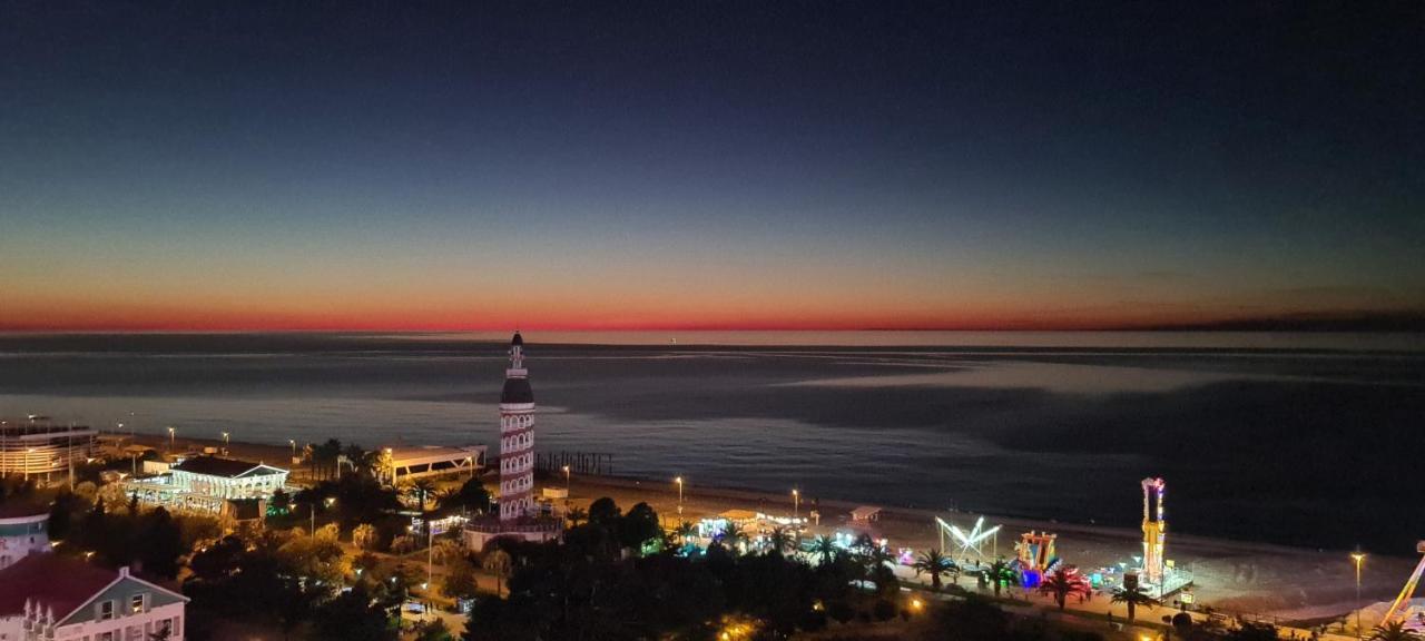 E&S Apartment - Sunset&Sea View Batumi Exterior foto